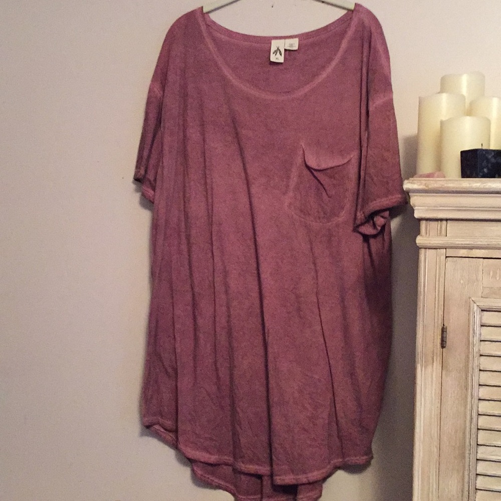 SOLD* Urban Outfitters pocket tee size XL